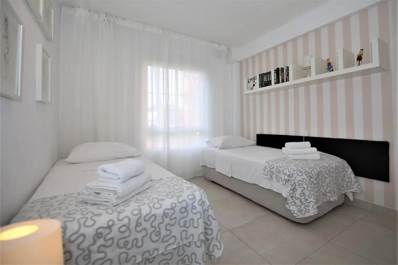 Apartment Annette 에스테포나 0*,